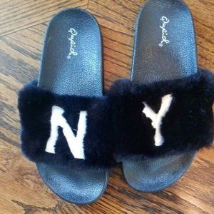 Rue21 Quipid Fur Lined‎ New York Slides size 6 or EUR 37